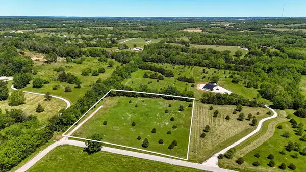 000 E Farm Rd 52, Fair Grove, MO 65648