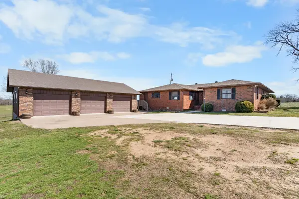 686 Grady Road, Forsyth, MO 65653