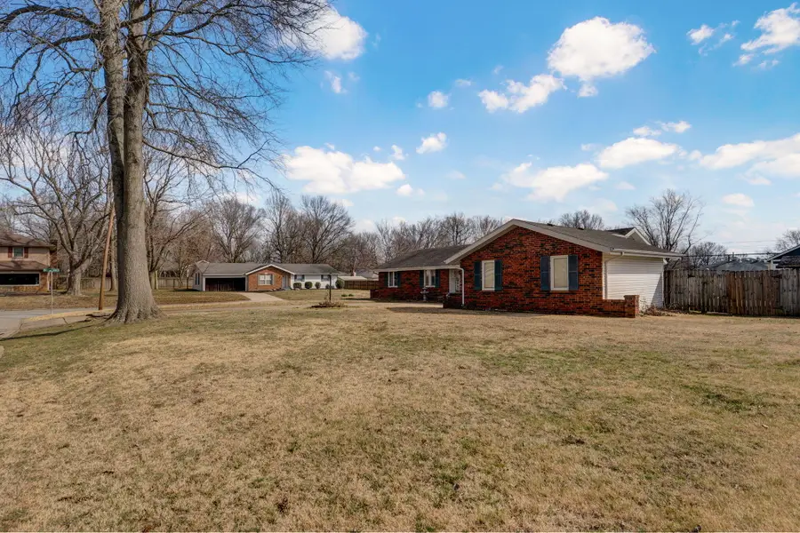 1308 W Swan Street, Springfield, MO 65807 - #3