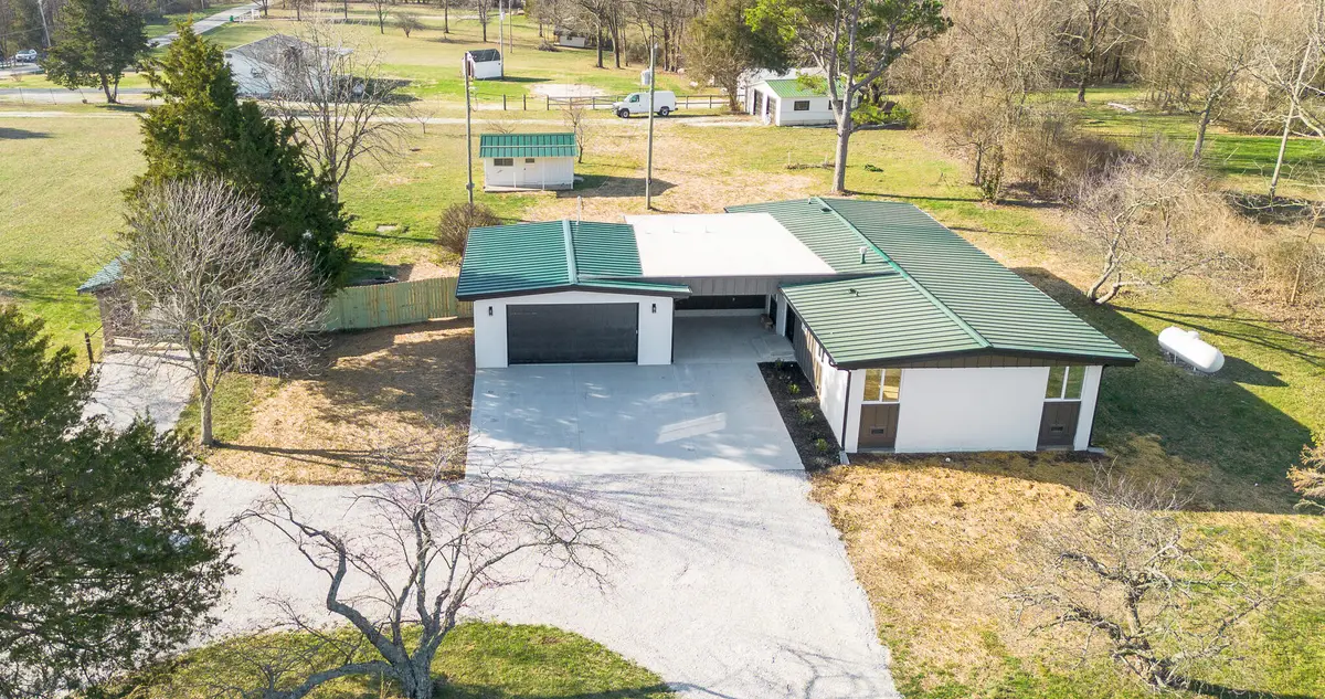 5776 E Farm Road 168, Rogersville, MO 65742 - #1