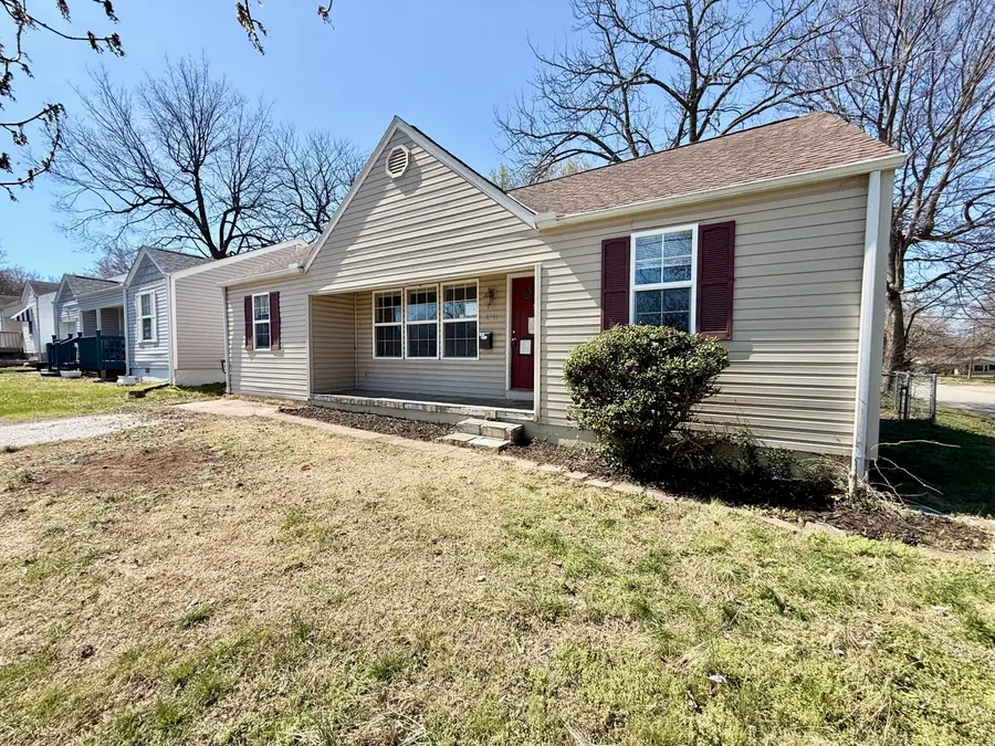 1341 N Fremont Avenue, Springfield, MO 65802 - #3