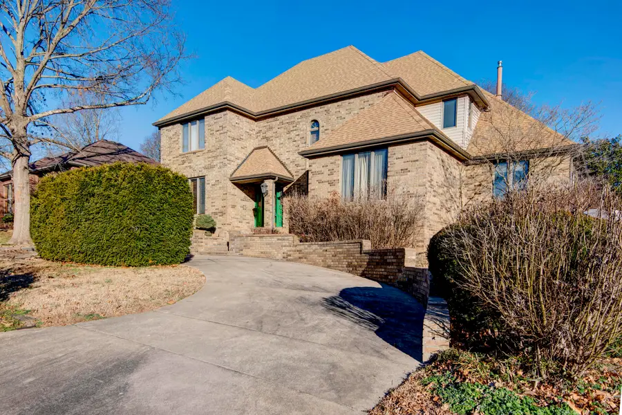 4247 E Kingsbury Street, Springfield, MO 65809 - #2