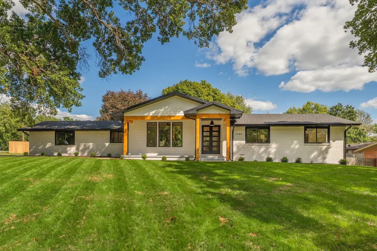 2404 S Cedarbrook Avenue, Springfield, MO 65804 - #1