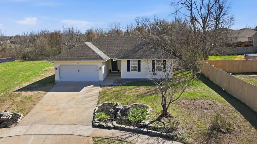 3951 W Ildereen Street, Springfield, MO 65807 - #3