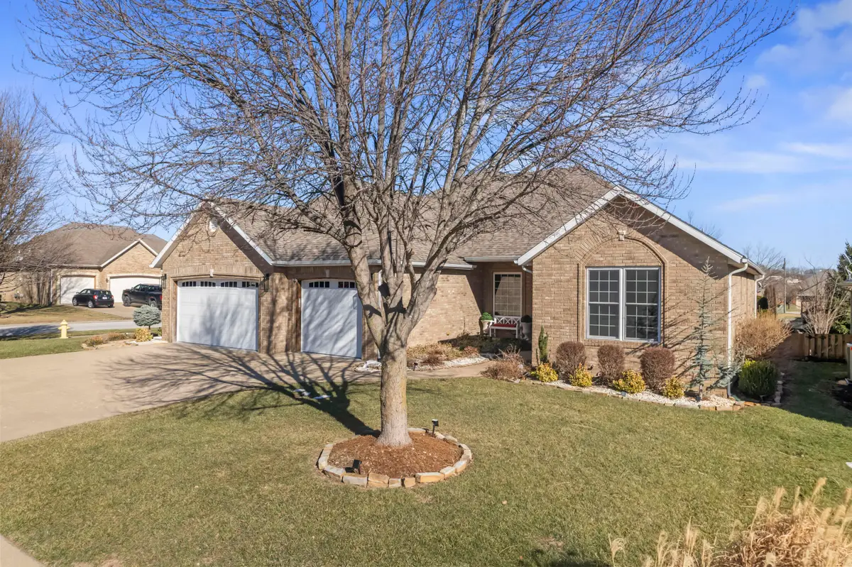 1460 Glade Avenue, Springfield, MO 65802 - #1