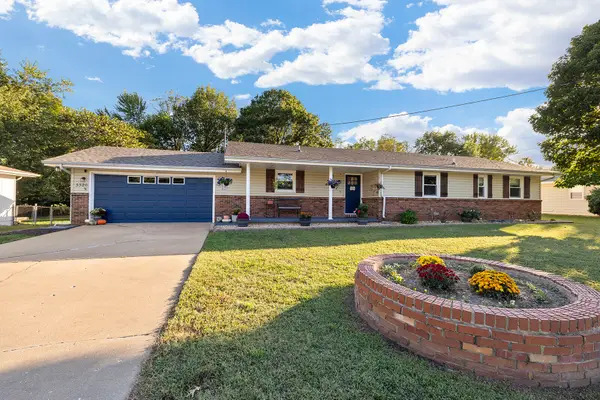 3326 E Independence Street, Springfield, MO 65804