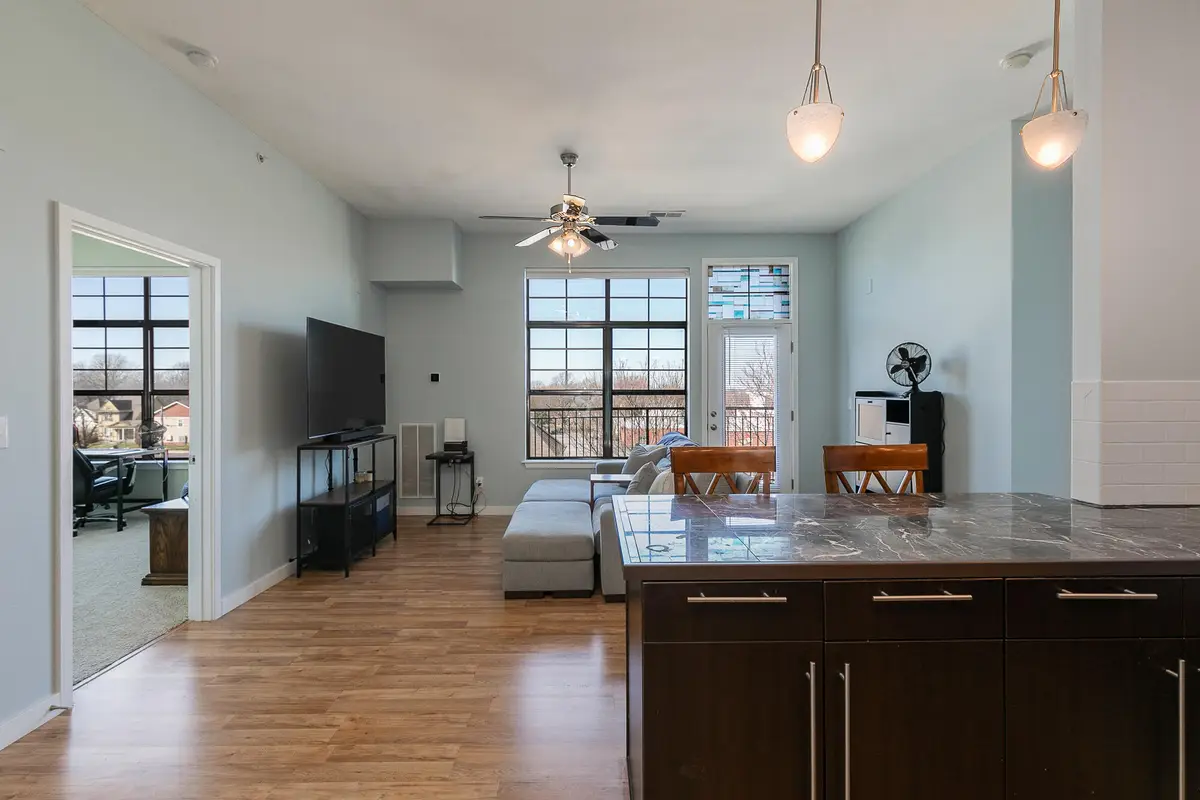 623 W Walnut Street #408, Springfield, MO 65806 - #1