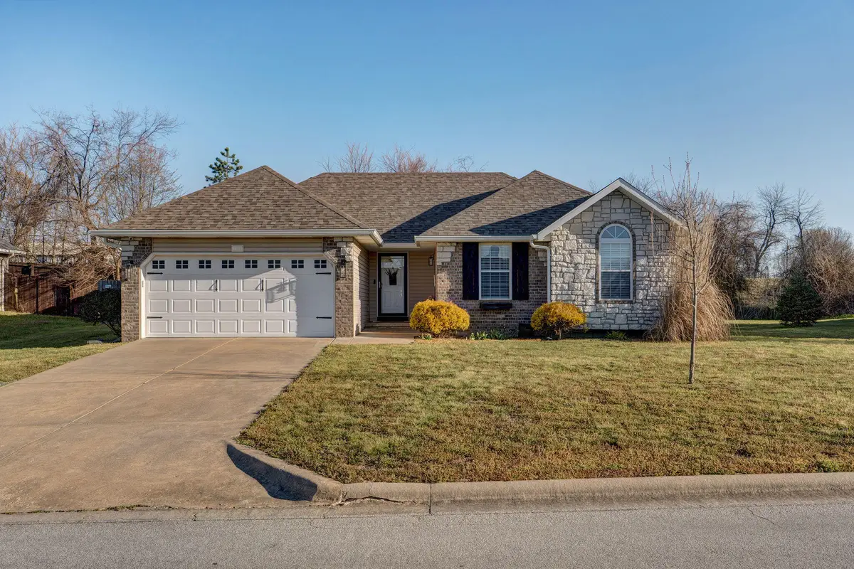 1109 W Scenic Hills Drive, Nixa, MO 65714 - #1