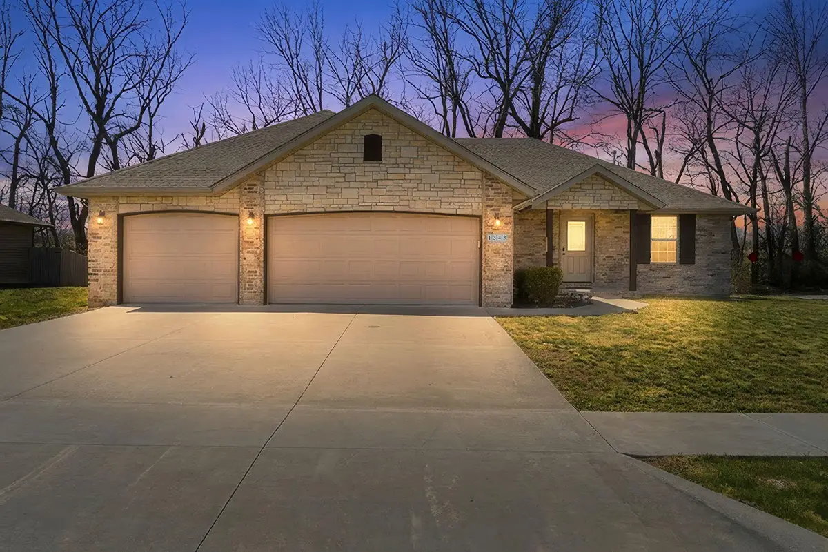 1343 S Mulberry Avenue, Springfield, MO 65802 - #1