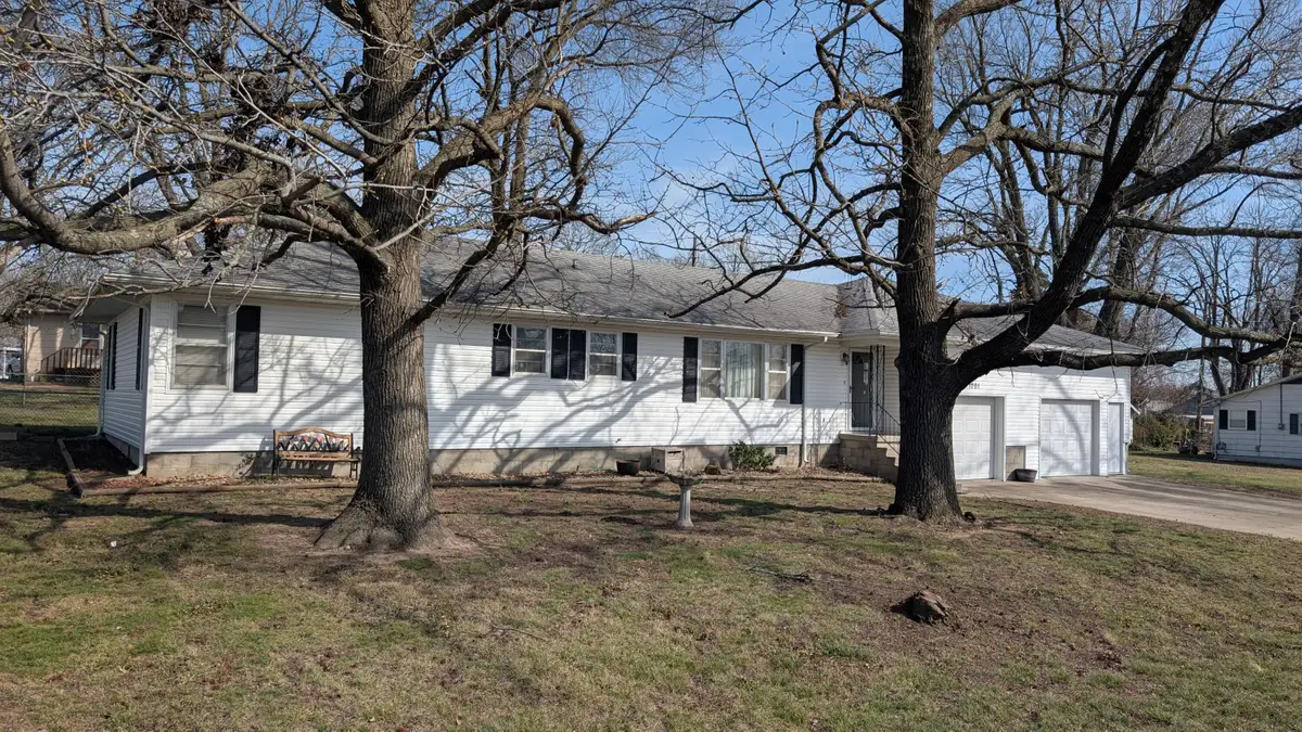 1201 S 1st Street, El Dorado Springs, MO 64744 - #1