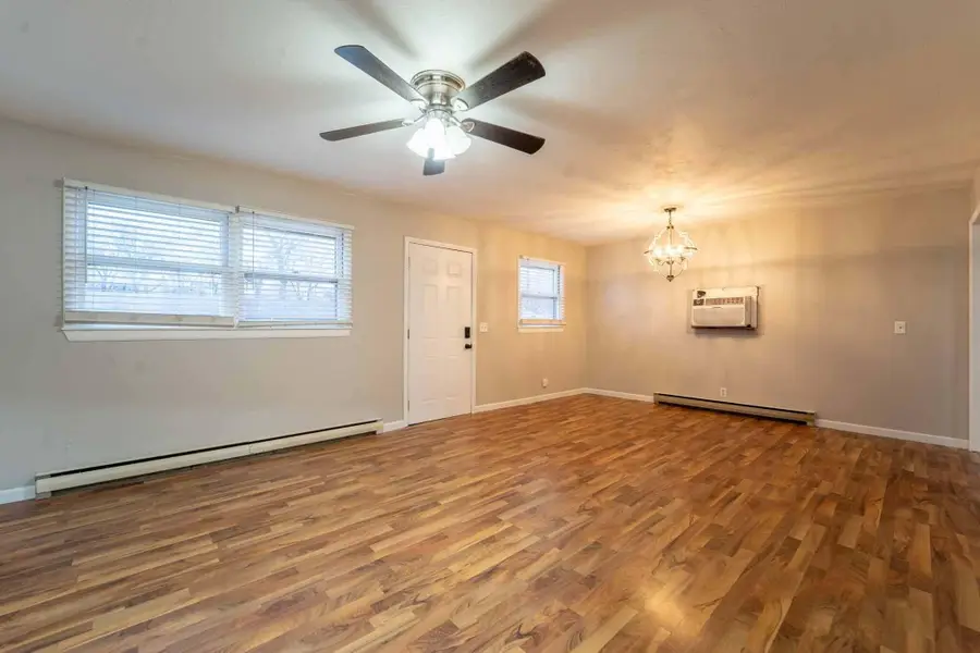 405 S Dell Street, Strafford, MO 65757 - #3