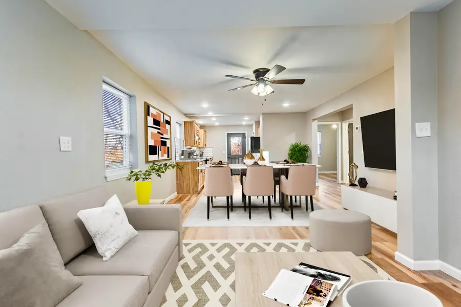 533 S Lincoln Avenue, Aurora, MO 65605 - #2