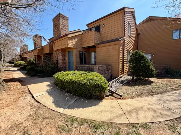 3440 S Delaware Avenue #129, Springfield, MO 65804