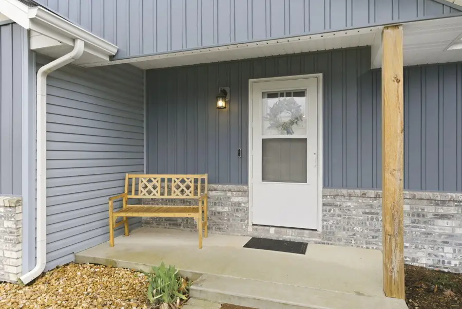 208 E Seminole Street, Strafford, MO 65757 - #3