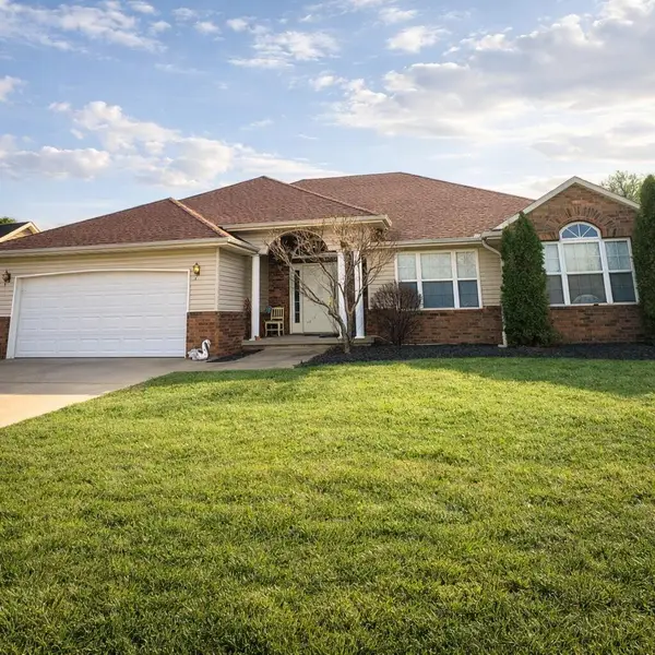 1328 Hafner Court, Carthage, MO 64836