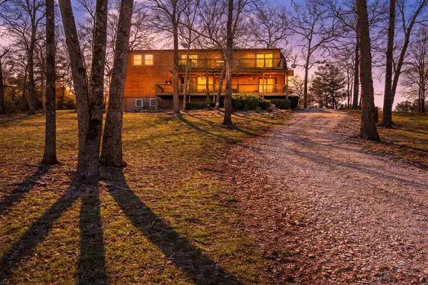 22395 Air Park Drive, Golden, MO 65658