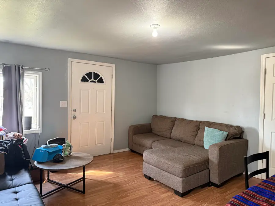 134 W Lee Street, Aurora, MO 65605 - #2