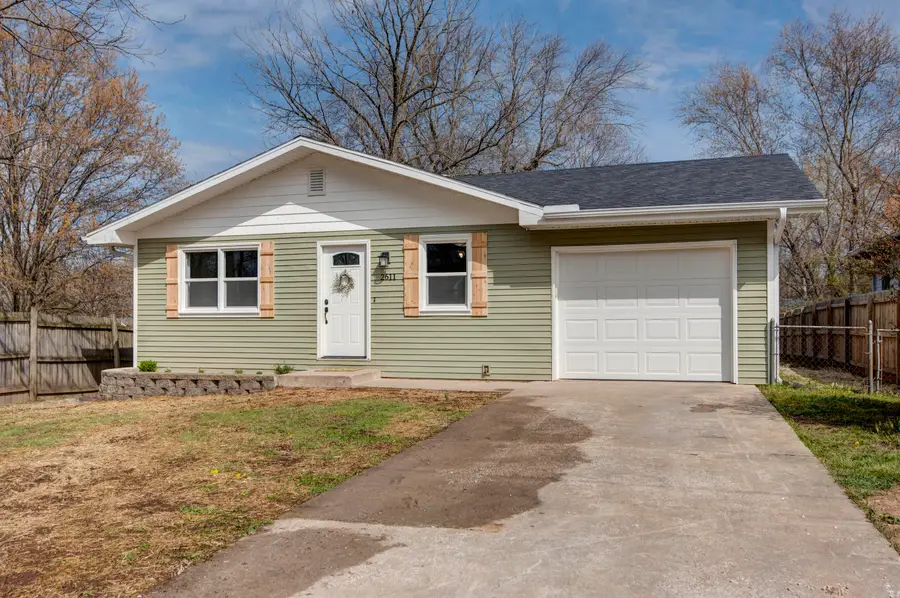 2611 E Pacific Street, Springfield, MO 65803 - #2