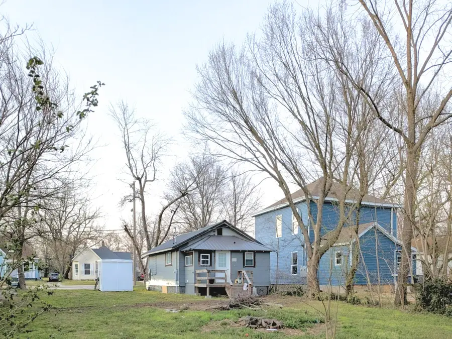 1110 W Division Street, Springfield, MO 65803 - #3