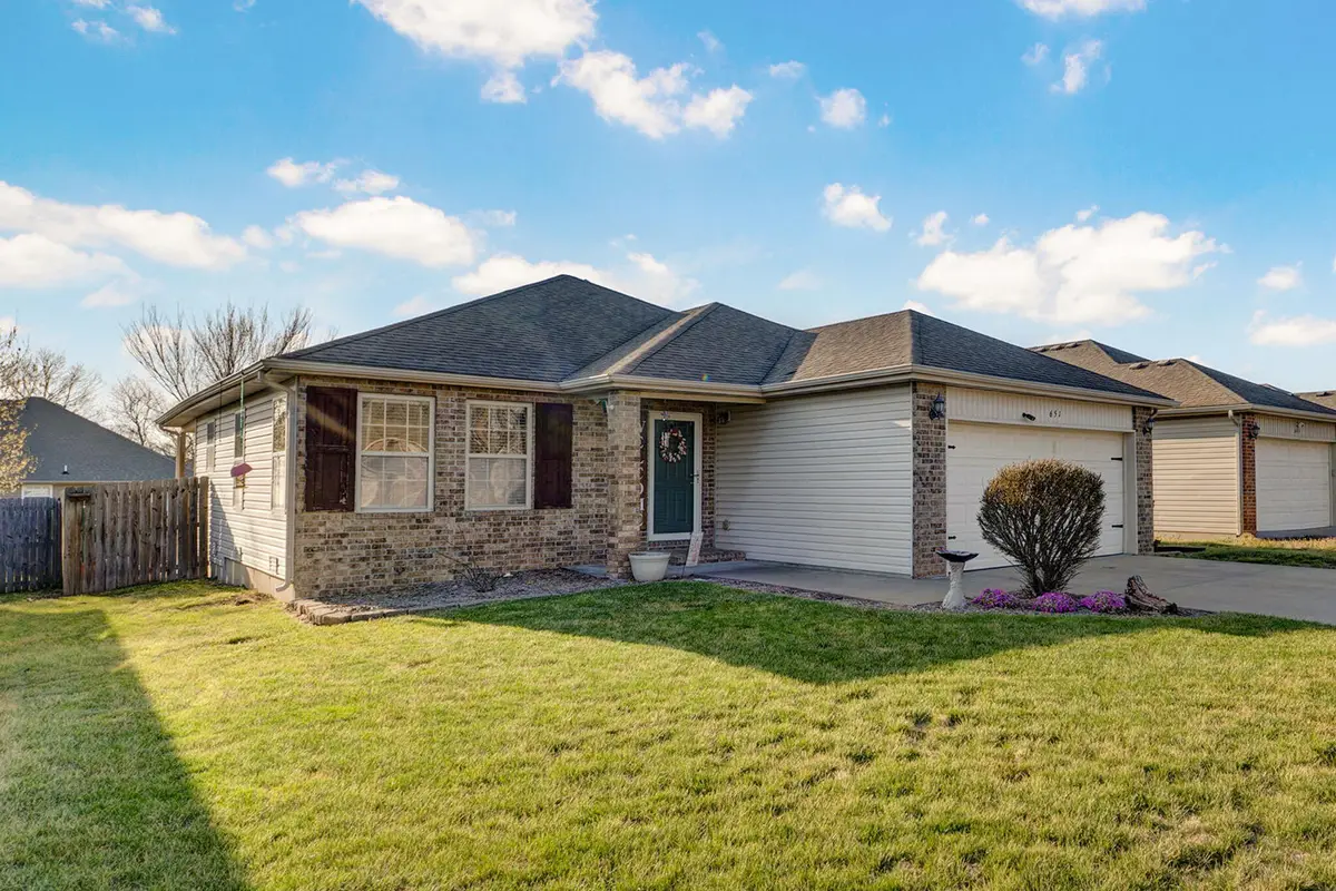 651 S Mahn Avenue, Springfield, MO 65802 - #1