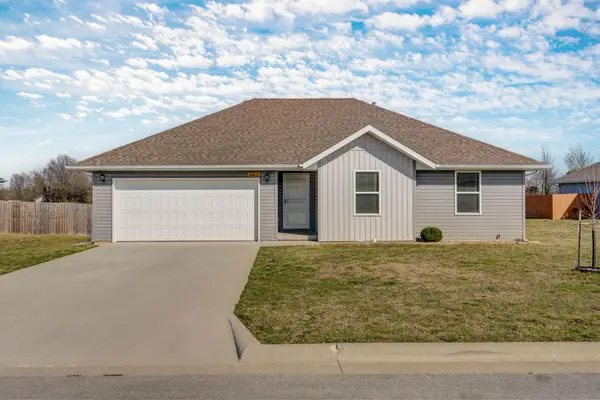 500 Ethan Avenue, Republic, MO 65738