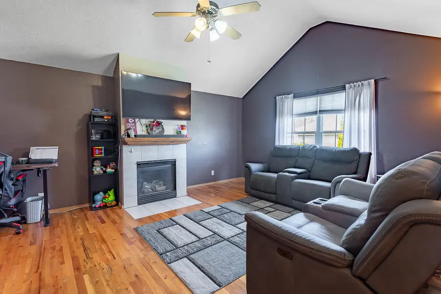 987 S Natalie Avenue, Springfield, MO 65802 - #2