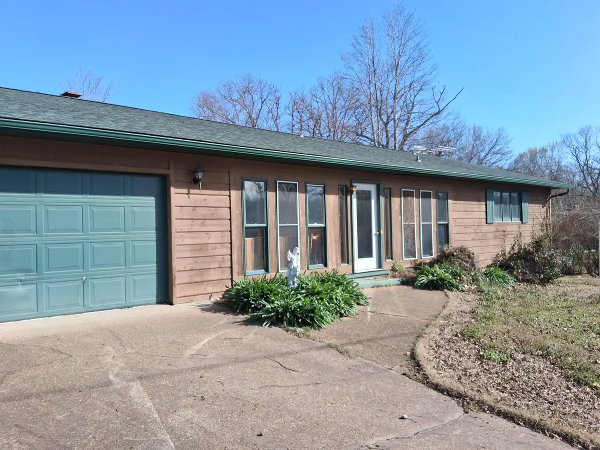 666 Baker Street, Forsyth, MO 65653 - #1