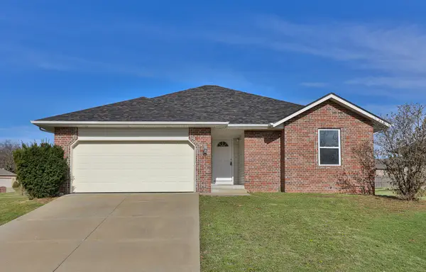 551 S Elgin Avenue, Bolivar, MO 65613