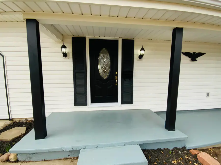 417 N Lone Pine Avenue, Springfield, MO 65802 - #3