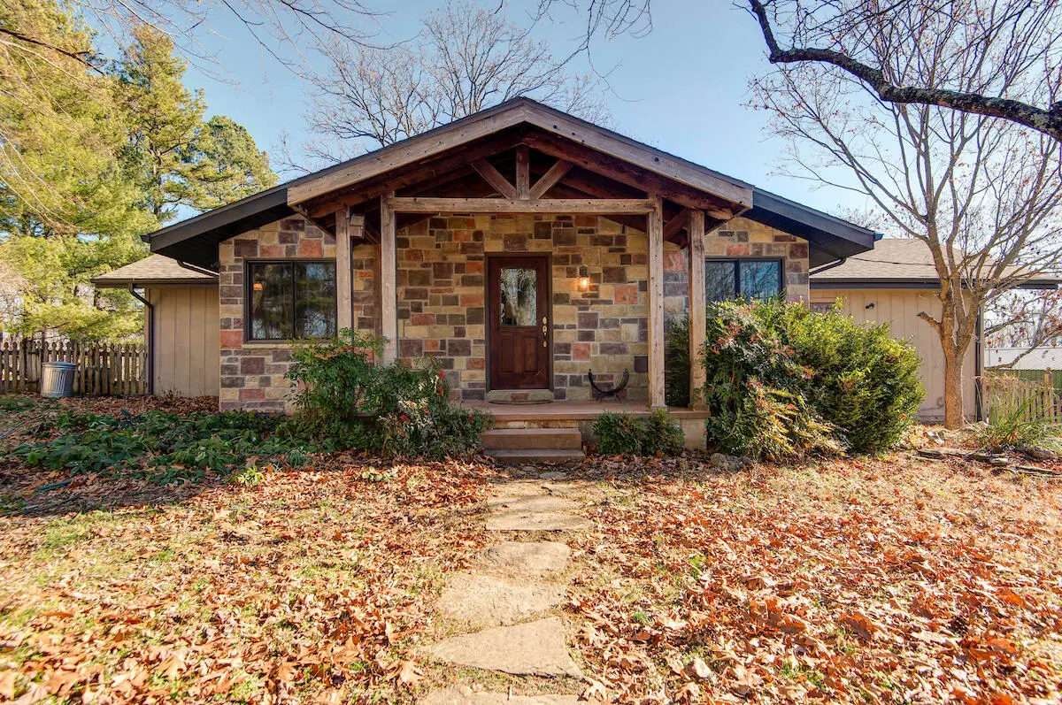 1044 Andrews Road, Sparta, MO 65753 - #1