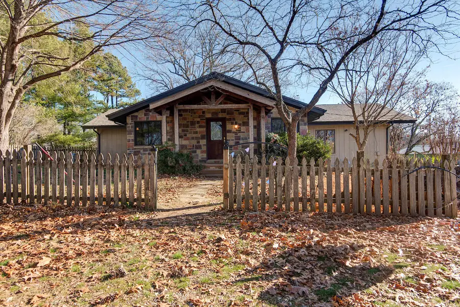 1044 Andrews Road, Sparta, MO 65753 - #2