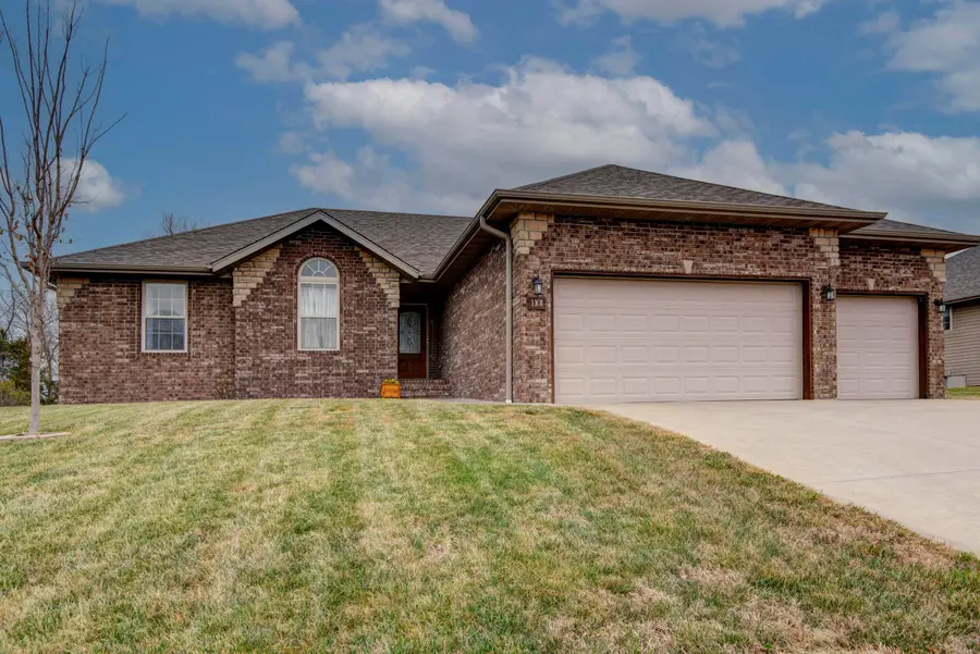 1101 E Fieldstone Drive, Ozark, MO 65721 - #2