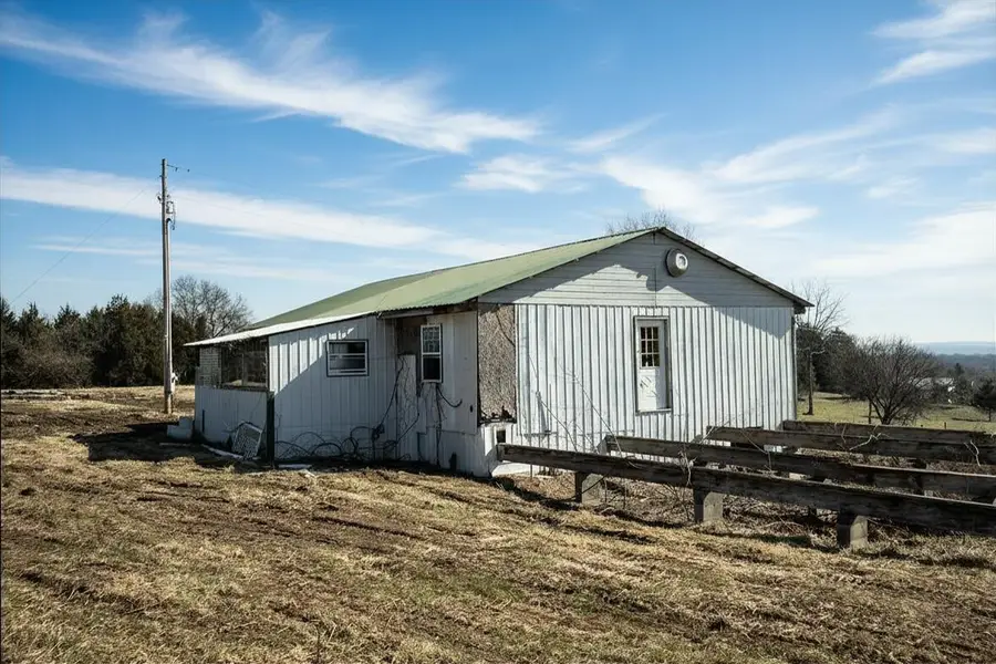 997 E 394th Road, Bolivar, MO 65613 - #2
