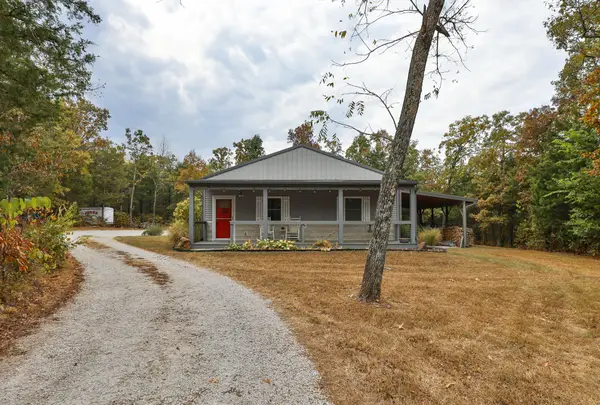 906 E State Highway Cc, Pleasant Hope, MO 65725