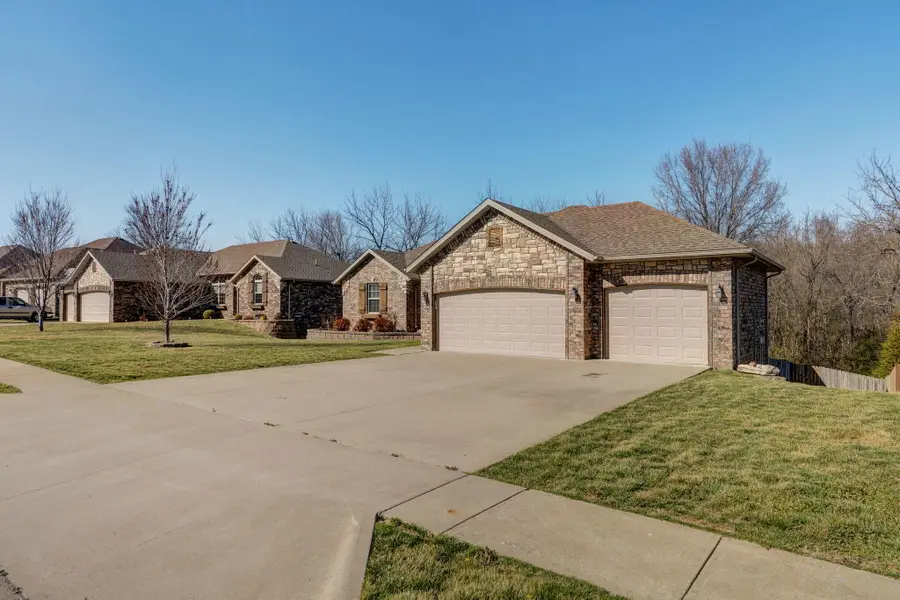 4625 Silo Hills Drive, Springfield, MO 65802 - #2