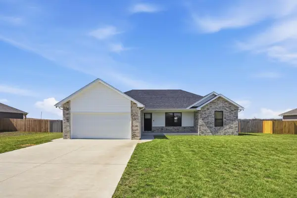 4717 S 124th Road, Bolivar, MO 65613