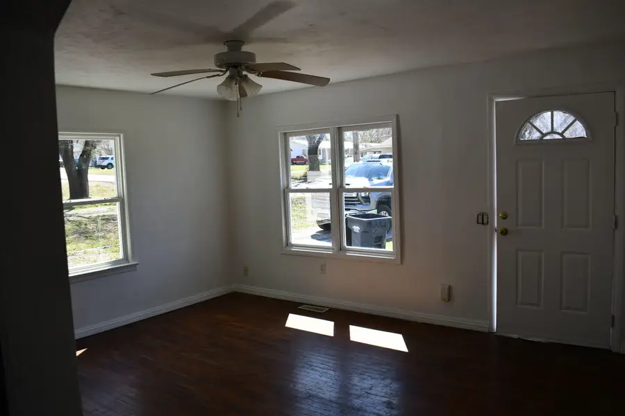 619 W Ramsey Street, Buffalo, MO 65622 - #2