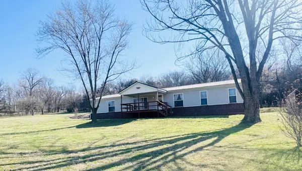 26756 State Highway 37, Seligman, MO 65745