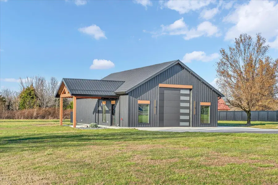 1781 W Riverdale Drive, Nixa, MO 65714 - #2