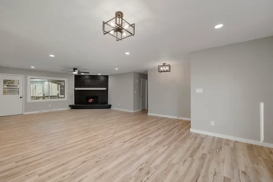 1125 W Highland Street, Springfield, MO 65807 - #2