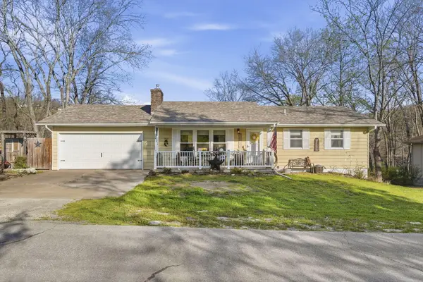 252 Groton Street, Hollister, MO 65672