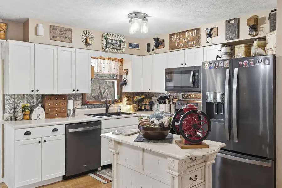 252 Groton Street, Hollister, MO 65672 - #3