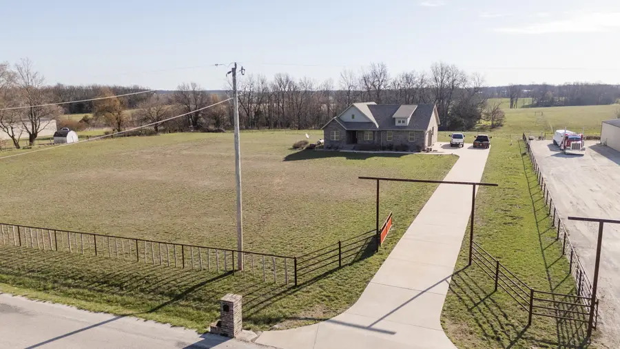 23811 Lawrence 1170, Verona, MO 65769 - #3