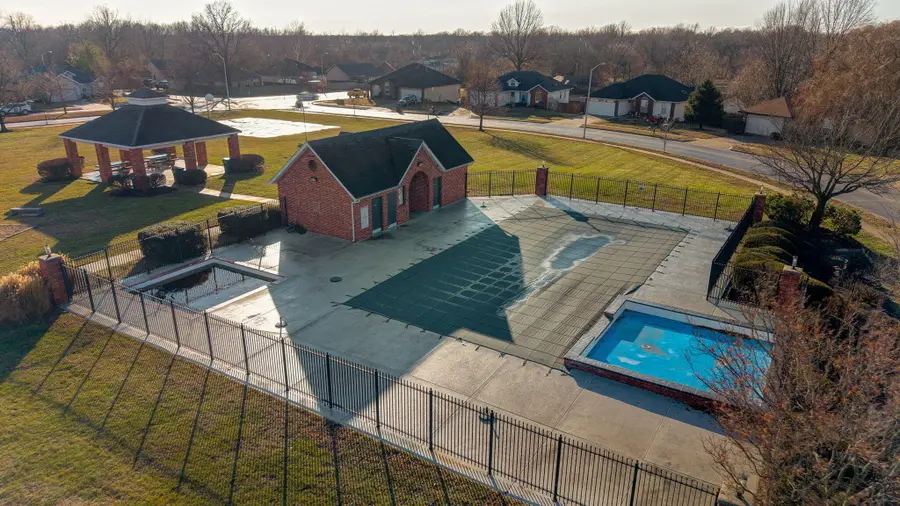 3923 W Kay Pointe Boulevard, Springfield, MO 65802 - #2