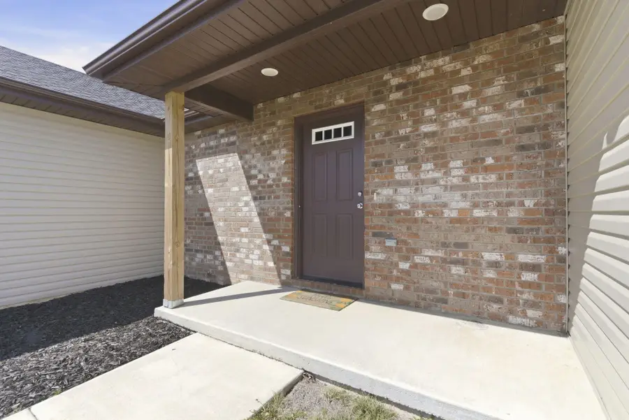 105 E Rosalie Street, Strafford, MO 65757 - #3