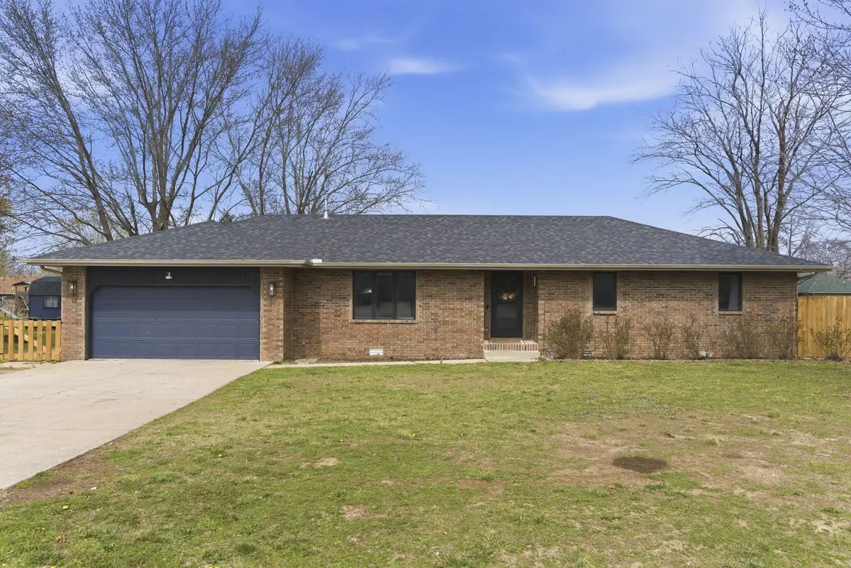 1405 Hereford Drive, Marshfield, MO 65706 - #1