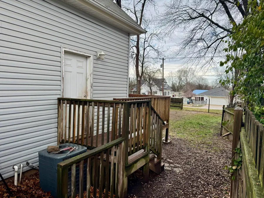 1121 W Florida Street, Springfield, MO 65803 - #3