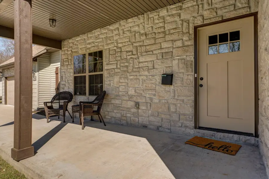 1436 S Pickwick Avenue, Springfield, MO 65804 - #3