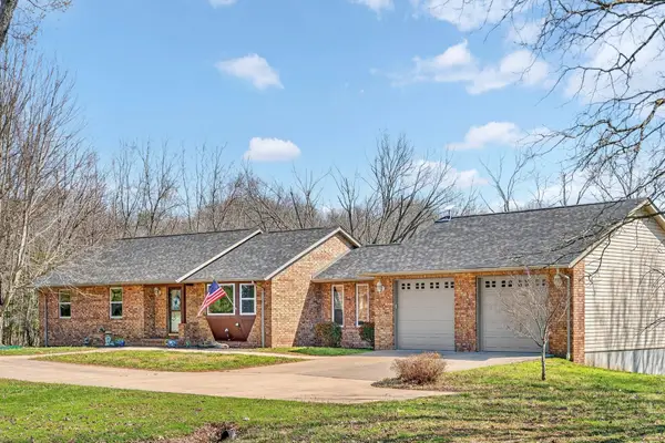 1496 State Highway Y, Galena, MO 65656