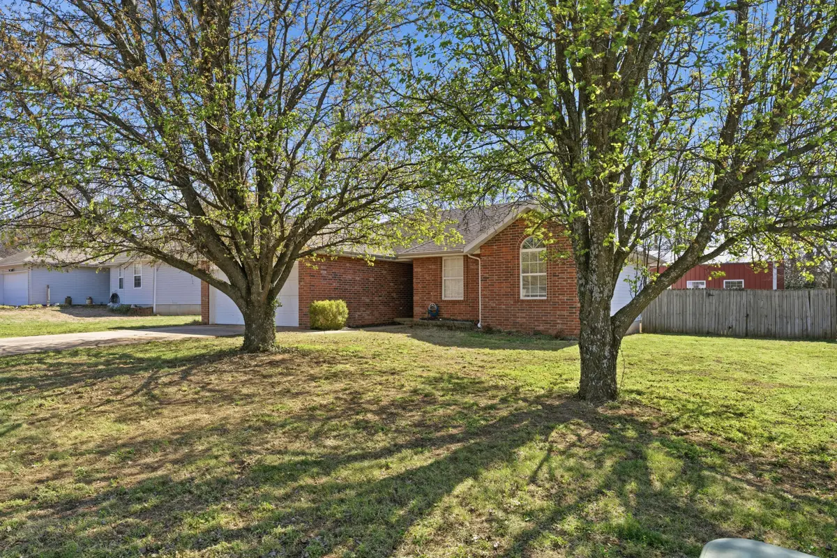 121 Holly Circle, Willard, MO 65781 - #1